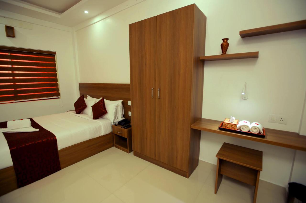 The Patio Thekkady Hotel Exterior photo