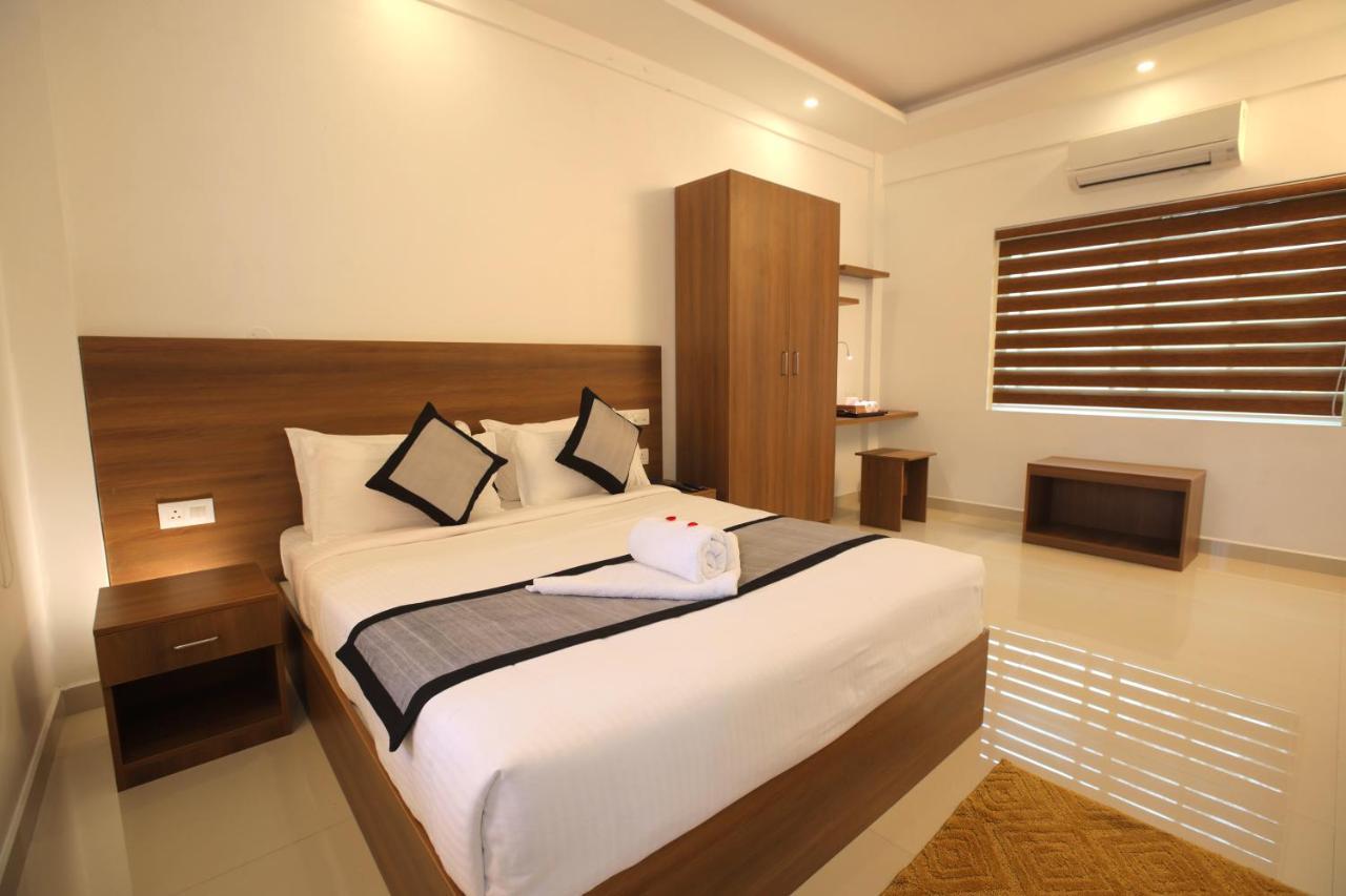 The Patio Thekkady Hotel Exterior photo