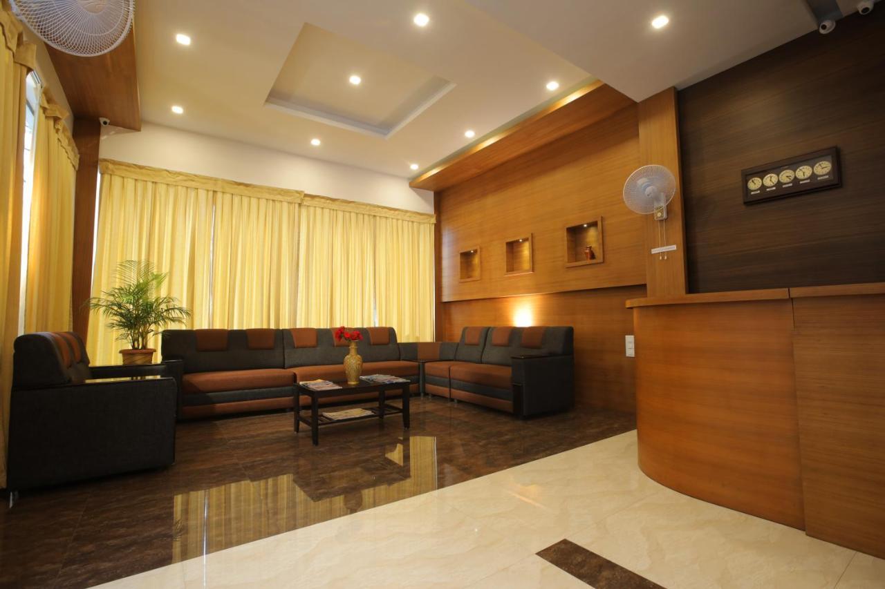 The Patio Thekkady Hotel Exterior photo